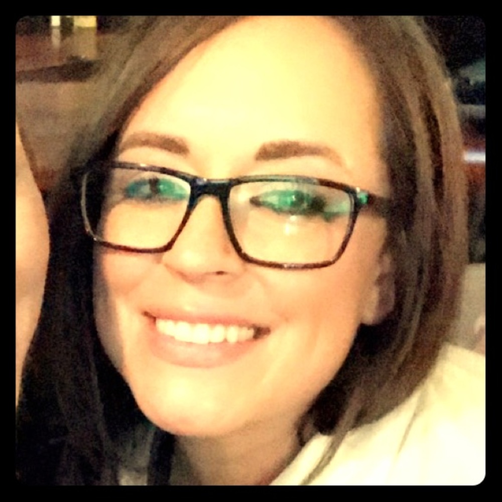 Meet your Posher, Monica